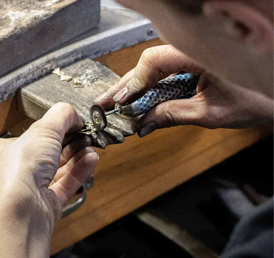 enneade-creatrice-de-bijoux-a-nice-Reparation-4